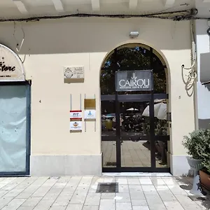Cairoli Exclusive Rooms&suite Couette-café
